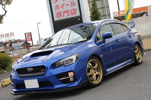 当時リスペクト！WRX STI にゴールドのホイールを探す。 | 鈴鹿